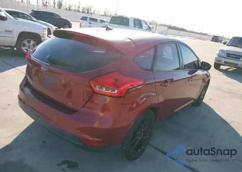 2016 Ford Focus Se z USA, uszkodzony, nr VIN 1FADP3K20GL302836